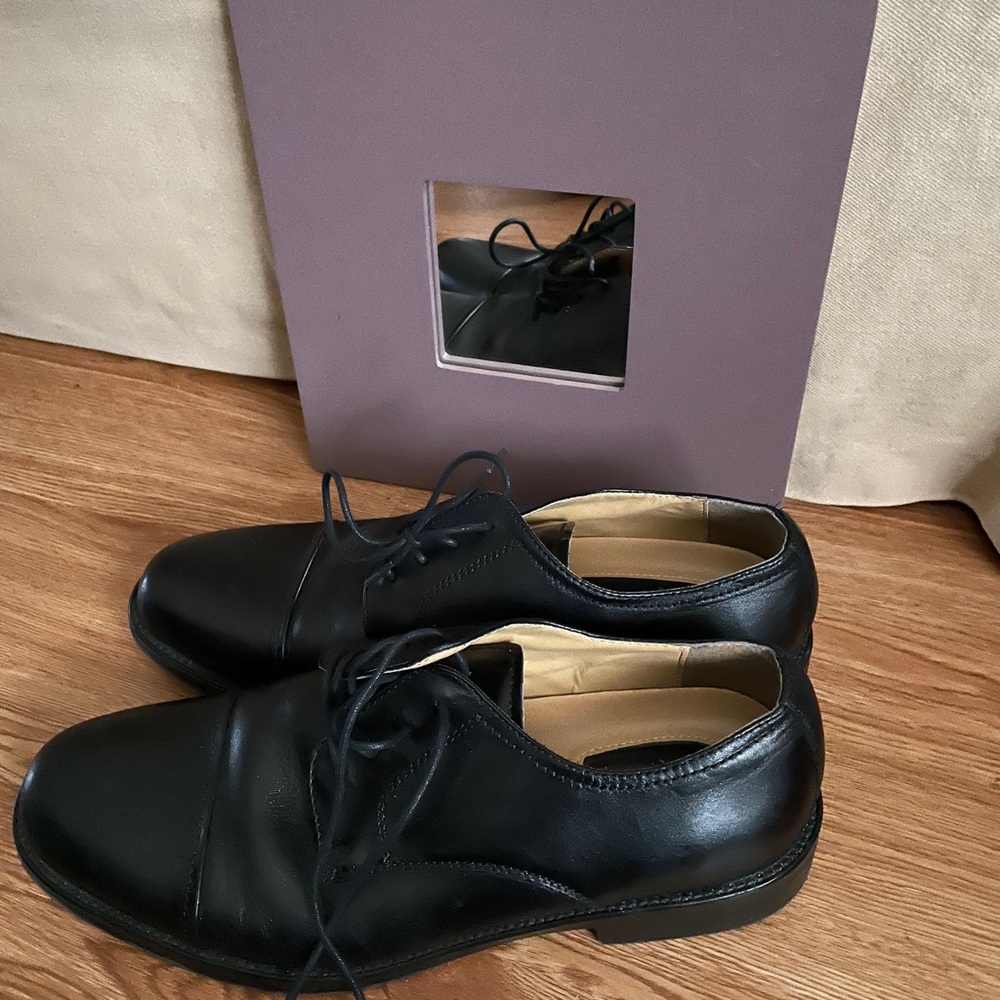 Men’s 9 1/2M Black Chaps shoes